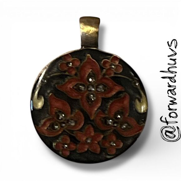 Bundle Sale 3 for $15 | Magnifying Glass Pendant for Chain (No Chain Included) - Picture 9 of 10